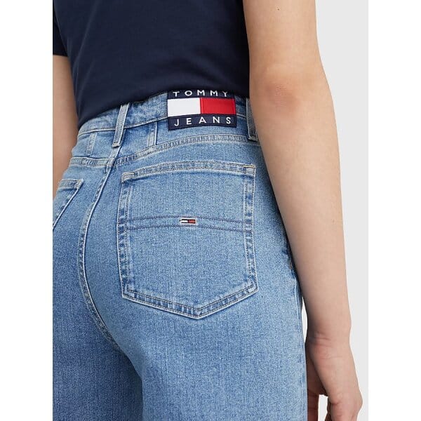 DW0DW12936_1A5_alternate2 ΠΑΝΤΕΛΟΝΙ ΓΥΝΑΙΚΕΙΟ MOM ULTRA HIGH RISE TAPERED JEANS TOMMY JEANS - Image 2