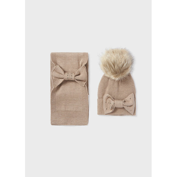 σετ-σκουφος-και-κασκολ-με-φιογκο-κοριτσι_id_12-10342-030-L-4 ΣΕΤ ΣΚΟΥΦΟΣ ΜΕ ΚΑΣΚΟΛ ΜΠΕΖ ΣΚΟΥΡΟ ΚΟΡΙΤΣΙ MAYORAL 12-10342-030 - Image 1