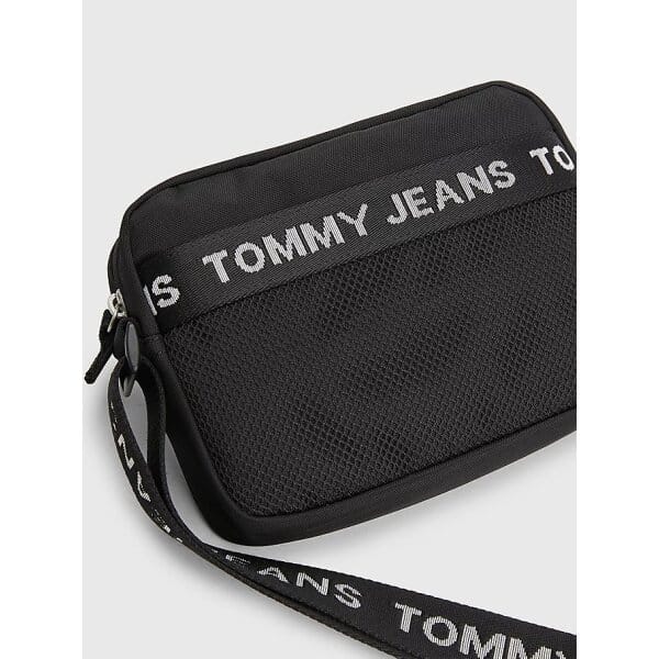 AM0AM10898_BDS_alternate2 Ανδρική Τσάντα TOMMY JEANS ESSENTIAL CAMERA BAG AM0AM10898 Μαύρο - Image 3