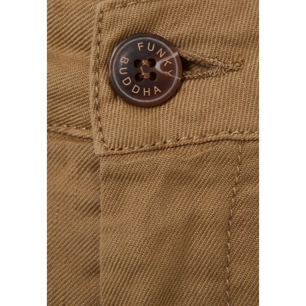 Ανδρική Βερμούδα CHINO FUNKY BUDDHA FBM007-011-03 Ταμπά - Image 7