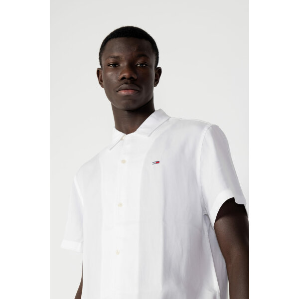 Ανδρικό Πουκάμισο TOMMY JEANS SOLID CAMP DM0DM15936 Λευκό - Image 2