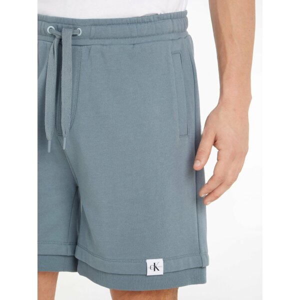 Ανδρική Βερμούδα Φούτερ CALVIN KLEIN LOGO TAB J30J323159 Γκρί - Image 4