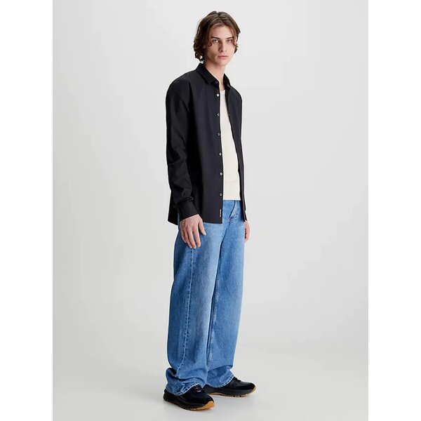 s1services_63dd4a93-0b8d-4f53-a83f-aa2ca96a157f Ανδρικό Πουκάμισο Calvin Klein CHEST LOGO SLIM STRETCH J30J319065 Μπλέ - Image 4