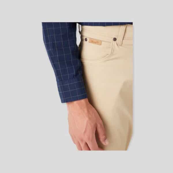 Ανδρικό Παντελόνι Wrangler Texas Slim W12SEA38V Μπέζ - Image 2