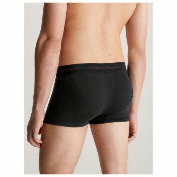 Ανδρικά εσώρουχα CALVIN KLEIN U2664G 3PK LOW RISE TRUNK Μαύρο - Image 3