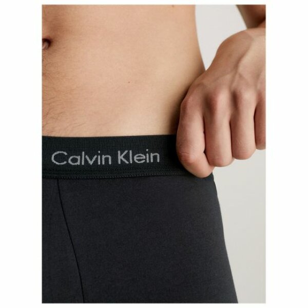 Ανδρικά εσώρουχα CALVIN KLEIN U2664G 3PK LOW RISE TRUNK Μαύρο - Image 4
