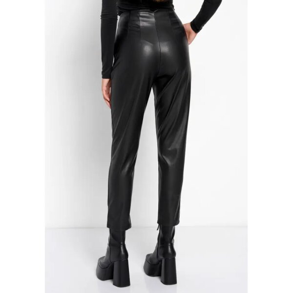 FBL008-120-02_BLACK_4 Γυναικείο casual παντελόνι από οικολογικό δέρμα (PU)Μαύρο FUNKY BUDDHA FBL008-120-02 - Image 4