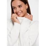 Γυναικεία Oversized πλεκτή μπλούζα με ψηλό λαιμό FBL008-139-09 Λευκό FUNKY BUDDHA - Image 2