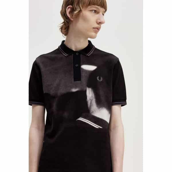 Ανδρική Μπλούζα POLO FRED PERRY RAVE GRAPHIC M6610 Μαύρο - Image 4
