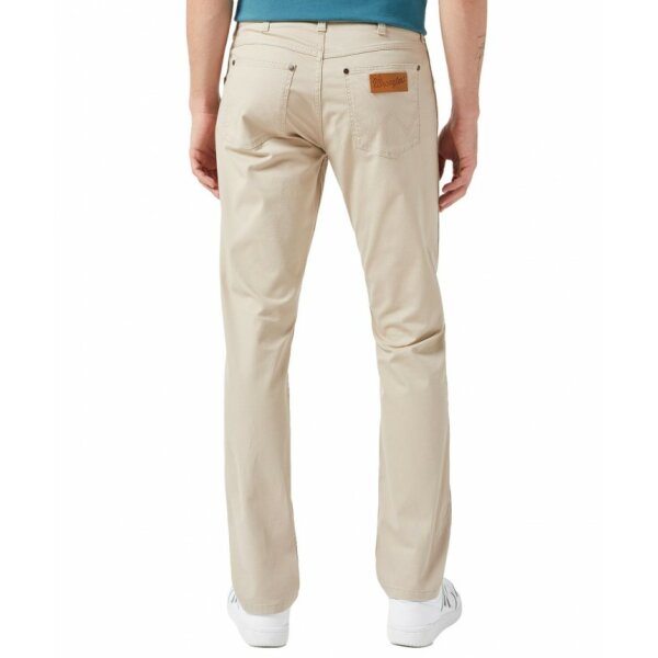 112350799_02-717x860 Ανδρικό Παντελόνι WRANGLER GREENSBORO 112350700 Μπεζ - Image 2