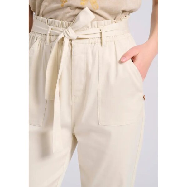 FBL009-122-02_CHALK_3 Γυναικείο cropped παντελόνι με ζώνη Εκρού FBL009-122-02 FUNKY BUDDHA - Image 3