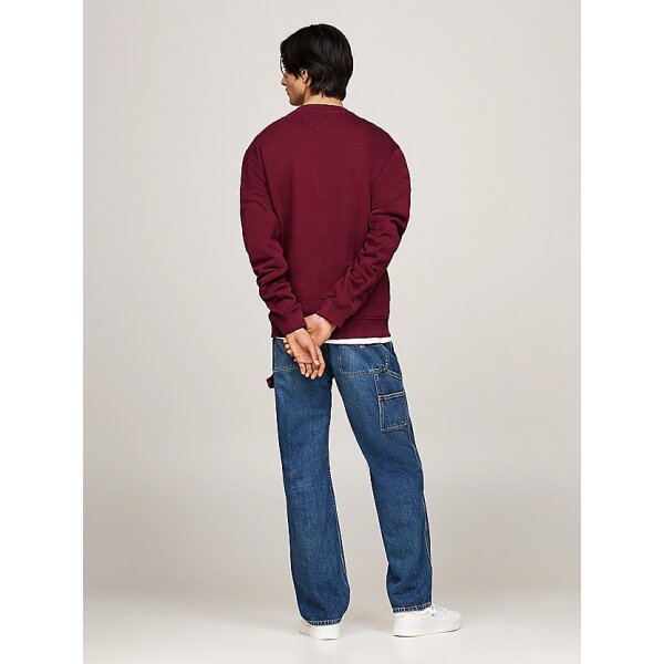 DM0DM17986_VLP_alternate3 - Αντιγραφή Ανδρική Μπλούζα Φούτερ TOMMY JEANS REG BADGE CREW DM0DM17986 Μπορντώ - Image 2