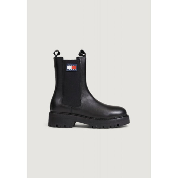 stivali-e-stivaletti-tommy-hilfiger-nero-tjw-urban-chelsea-en0en02629-1720684723-1-1000x1444 Γυναικείο Μποτάκι Μαύρο TOMMY HILFIGER TJW URBAN CHELSEA EN0EN02629 - Image 1