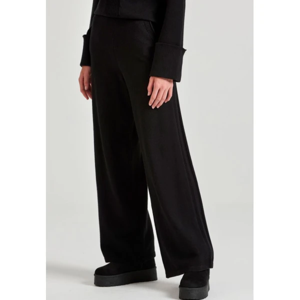 FBL010-135-02_BLACK_1 Γυναικείο Πλεκτό casual παντελόνι από βισκόζη FBL010-135-02 BLACK - Image 2