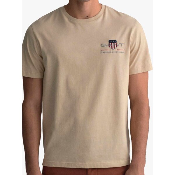 2067004-277-1-768x1024 Ανδρική Μπλούζα GANT REG ARCHIVE SHIELD EMB SS 2067004 Μπεζ - Image 1