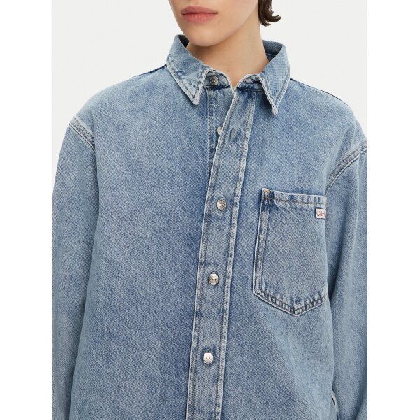 calvin-klein-jeans-tzin-poukamiso-j20j225516-mple-relaxed-fit-0000304654893 (4) ΓΥΝΑΙΚΕΙΟ ΠΟΥΚΑΜΙΣΟ DAD DENIM SHIRT CALVIN KLEIN J20J225516-1AA - Image 5