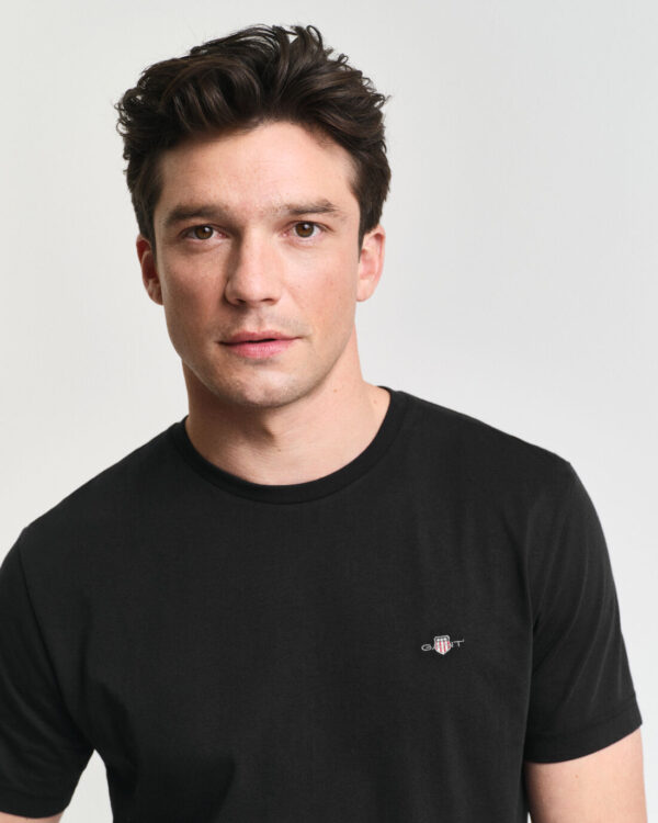 Ανδρική Μπλούζα GANT REG SHIELD SS 2003184 Μαύρο S/S25 - Image 5