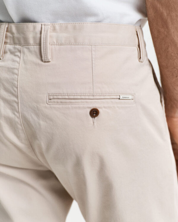 Ανδρικό Παντελόνι GANT SLIM TWILL CHINOS 1505221 Εκρού - Image 5