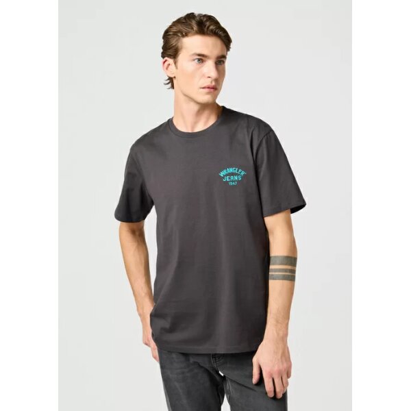 wrangler-small-logo-tee-faded-black-112362800 Ανδρική μπλούζα κοντό μανίκι small logo tee WRANGLER 112362800 γκρι - Image 1