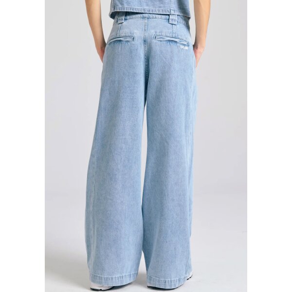 FBL011-167-02_LT_BLUE_4 Γυναικείο loose fit τζιν παντελόνι με washed effects FUNKY BUDDHA  FBL011-167-02 - Image 3