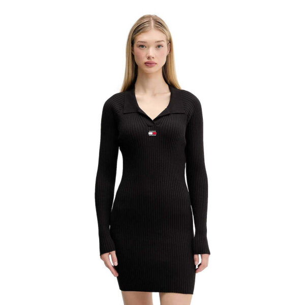 20250915100035_tommy_hilfiger_mini_forema_plekto_black_dw0dw22183_bds ΓΥΝΑΙΚΕΙΟ TJW COLLAR BADGE SWEATER DRESS TOMMY JEANS DW0DW22183-BDS - Image 1