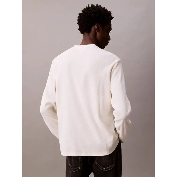 LV040EM217YAS_MO-B1 ΑΝΔΡΙΚΗ ΜΠΛΟΥΖΑ LS WAFFLE BADGE CREWNK TEE  CALVIN KLEIN LV040EM217-YAS ΕΚΡΟΥ - Image 3