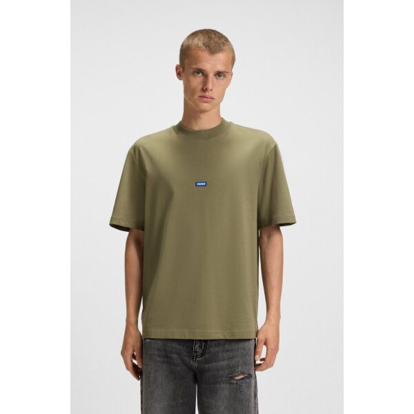 hbeu50509991_345_350 Ανδρική μπλούζα κοντό μανίκι Regular-fit cotton-jersey with blue logo patch 50509991 χακί - Image 1