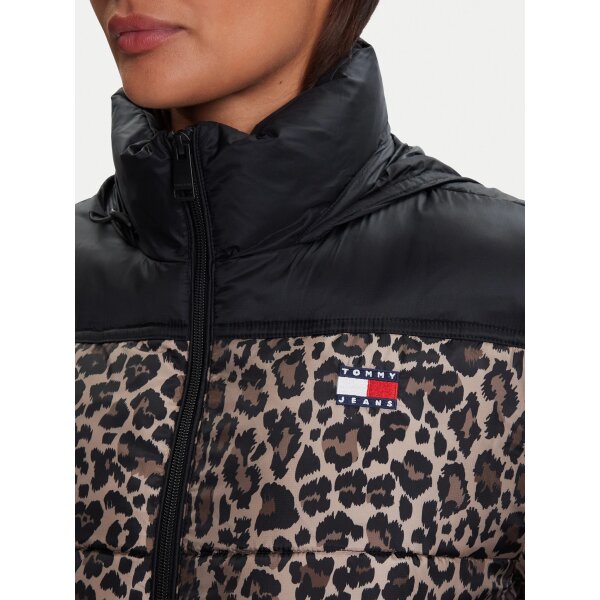 tommy-jeans-mpouphan-kheimoniatiko-dw0dw21967-kaphe-relaxed-fit-0000305373595 (4) ΓΥΝΑΙΚΕΙΟ TJW CROPPED LEOPARD PUFFER TOMMY JEANS DW0DW21967-0HD - Image 4