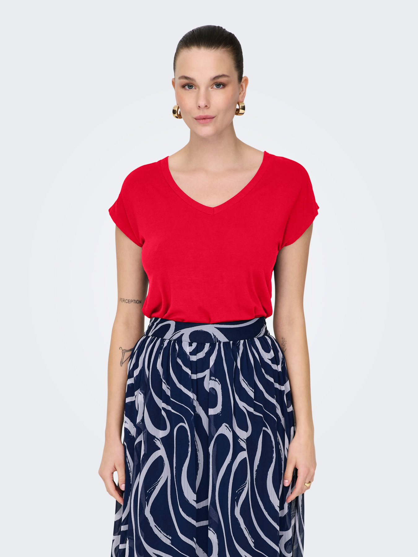 F_15315776_M_4965581_Front_1 ΓΥΝΑΙΚΕΙΑ ΜΠΛΟΥΖΑ ONLRILLA S/S V-NECK TOP JRS ONLY 15315776 - Image 1