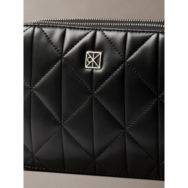 ΓΥΝΑΙΚΕΙΑ ΤΣΑΝΤΑ QUILTED CAMERA BAG CALVIN KLEIN LV04F3328G-UB1 - Image 4