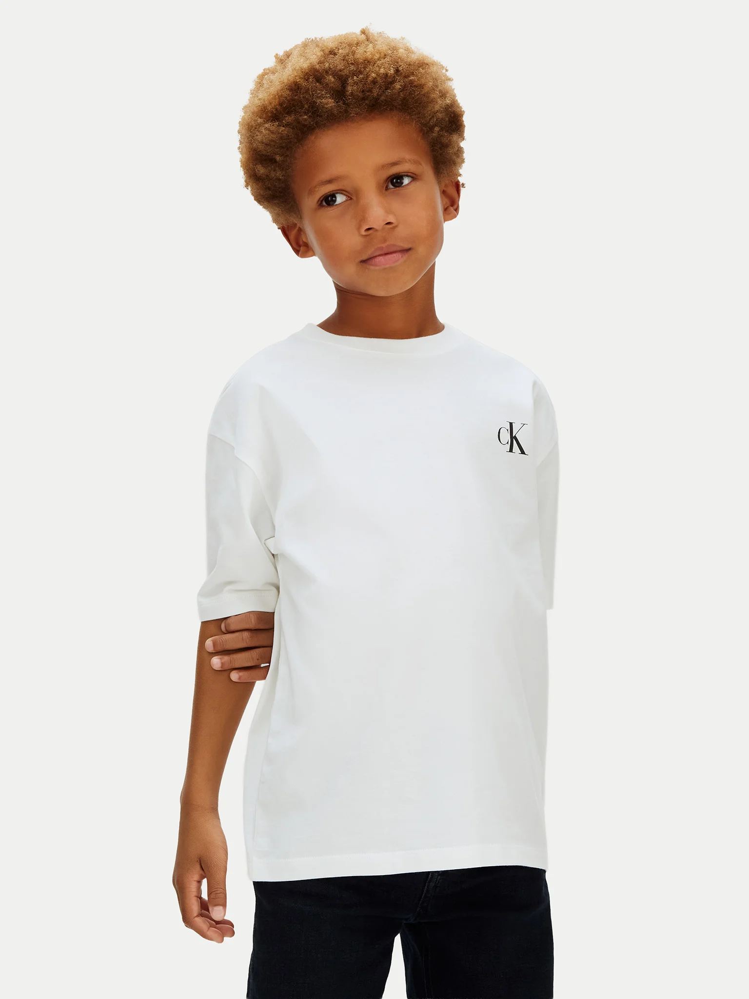 calvin-klein-jeans-t-shirt-bridge-lvcksja05b-leuko-regular-fit-0000305759092 ΠΑΙΔΙΚΗ ΜΠΛΟΥΖΑ BRIDGE SS ΑΓΟΡΙ ΛΕΥΚΟ CALVIN KLEIN LVCKSJA05B-YAF - Image 1